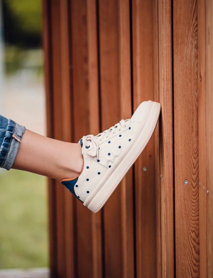 Lucky Dots Off White - 36