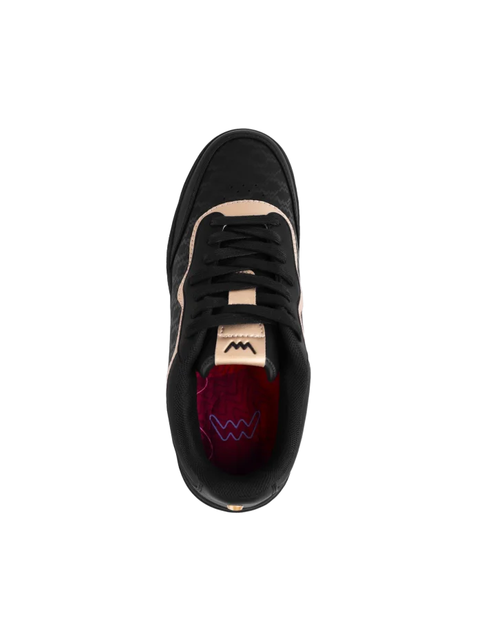 Aura Black