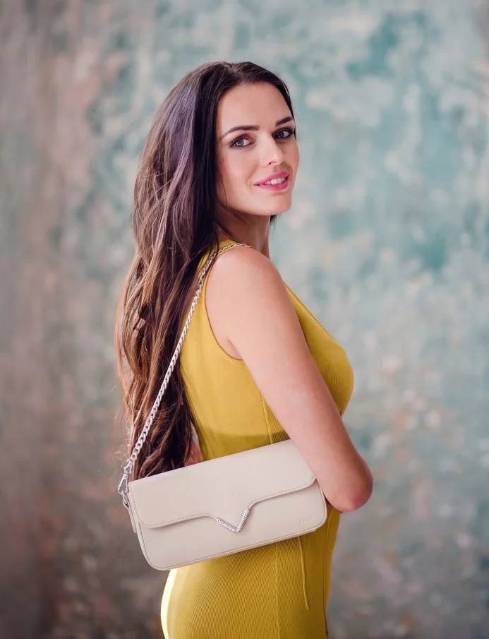 Sara Beige