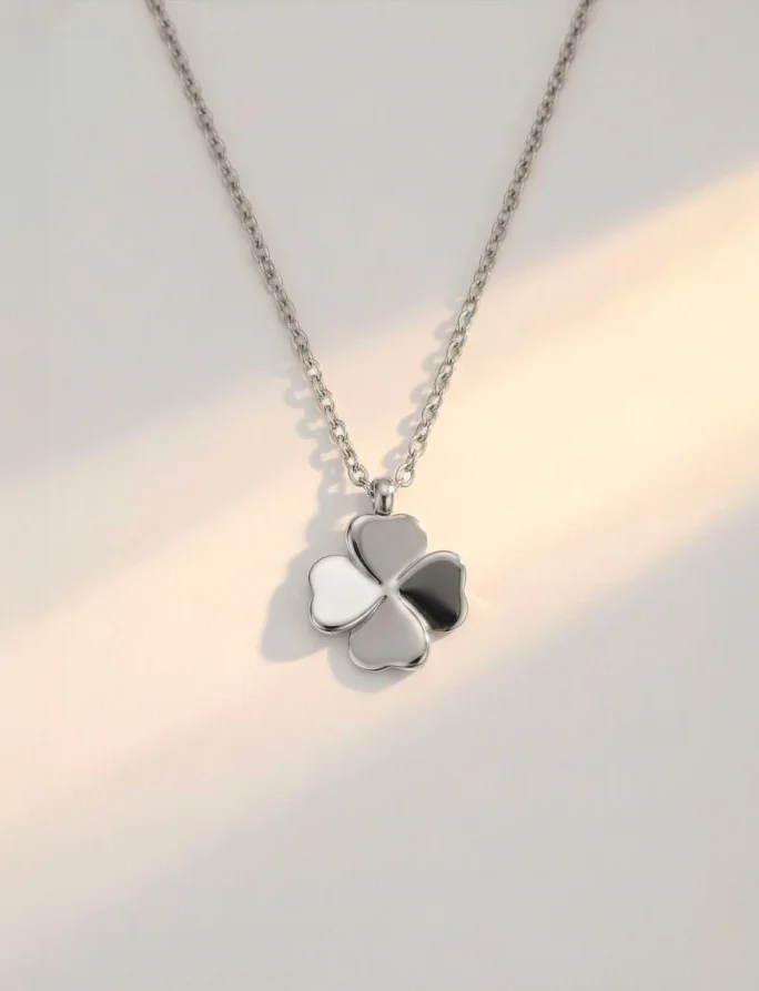 Náhrdelník Fouria Silver