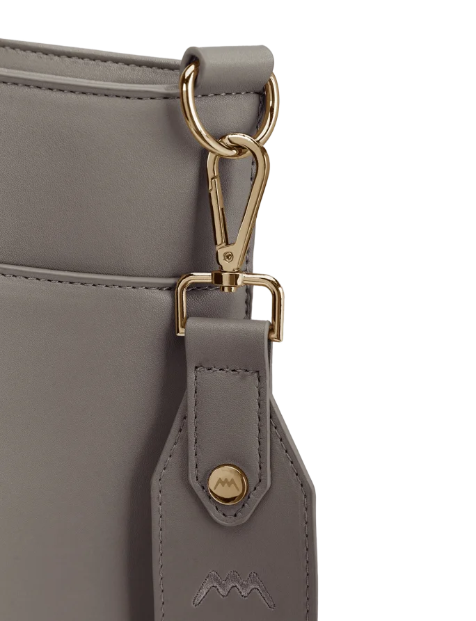 Elenea Olive