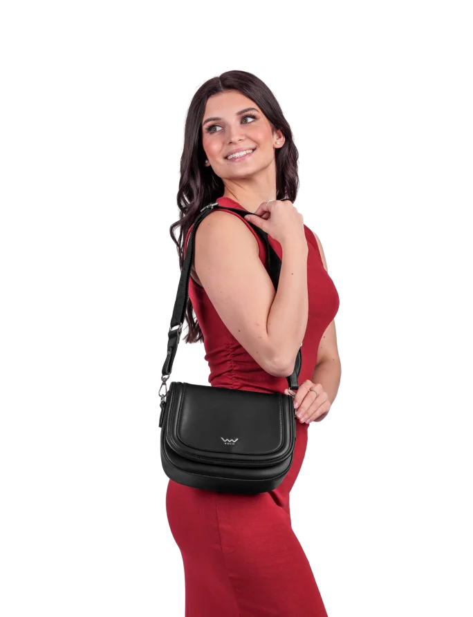 Labela Black