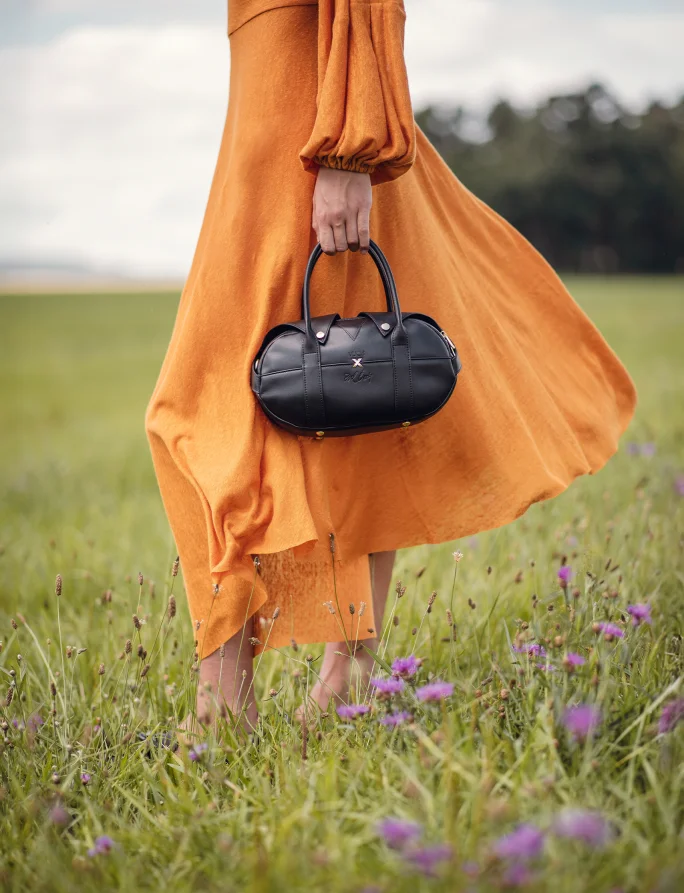 Berya Black