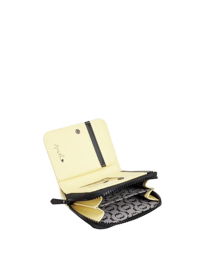 Gibson Butter Yellow