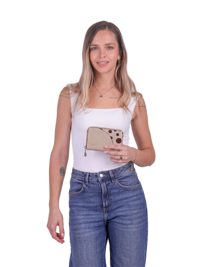 Corine Beige