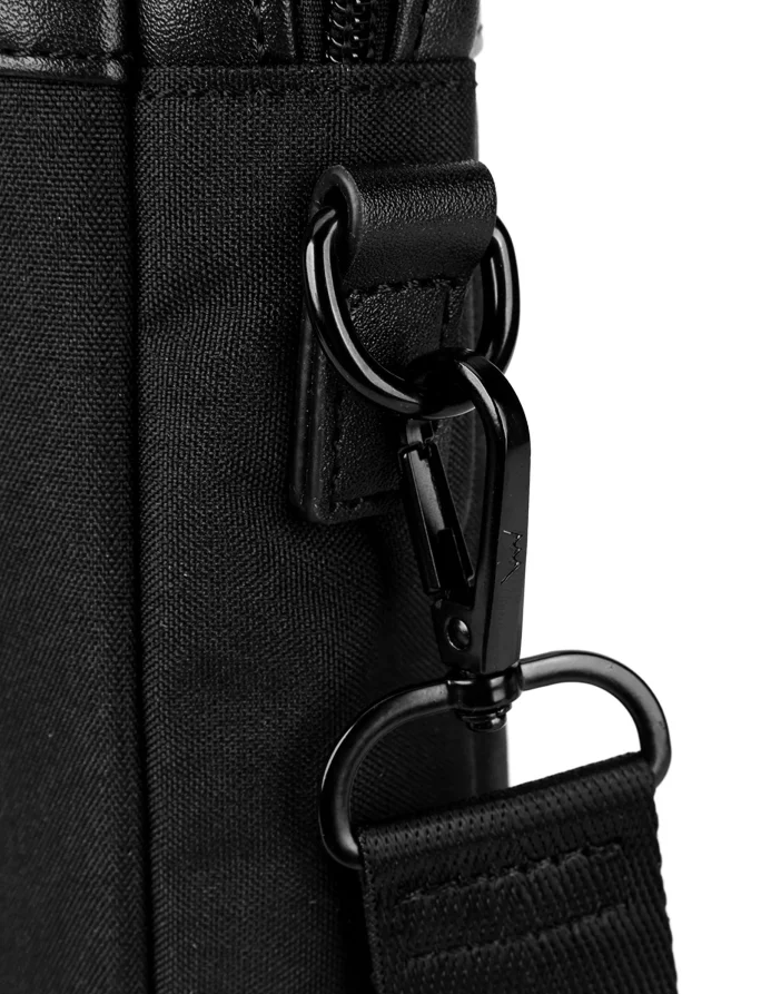 Arllo Refined Black