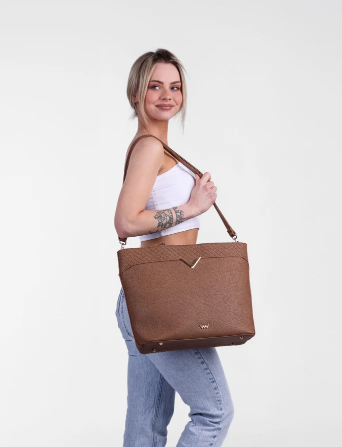 Neela Big Brown