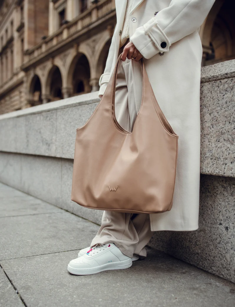 Eileen Beige