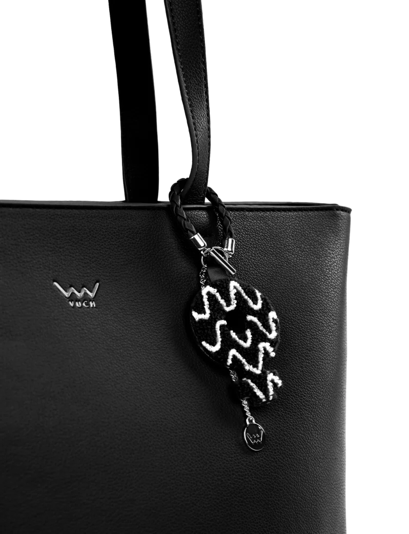 Vucharm Black