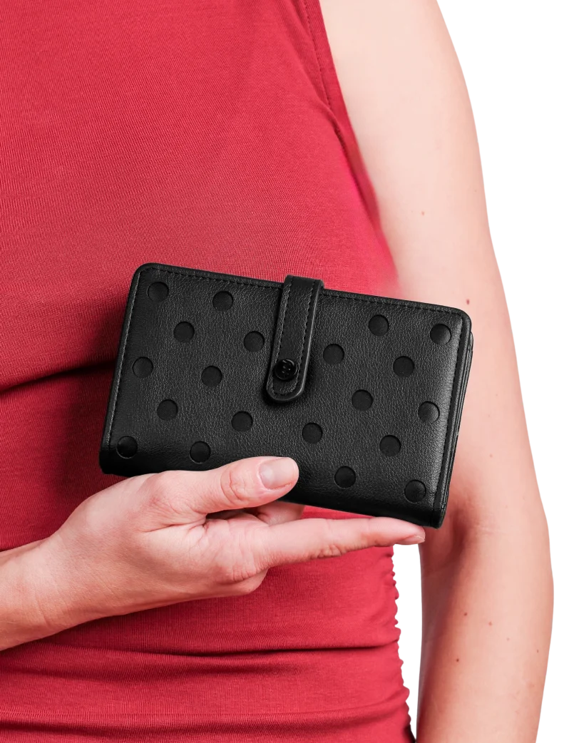 Linna Black